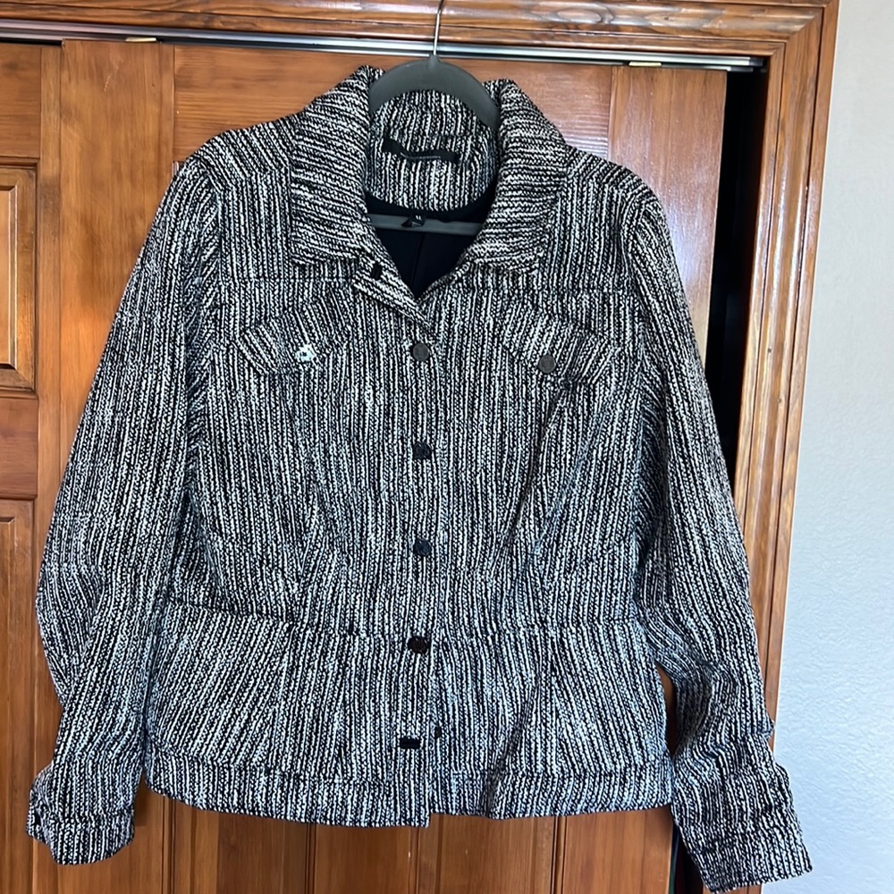 White House Black Market Black and White Textured Button-Up Jacket
